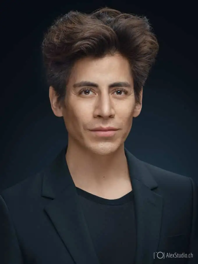 009_geneva_photo.cv_photo.resume_business.portrait.2738